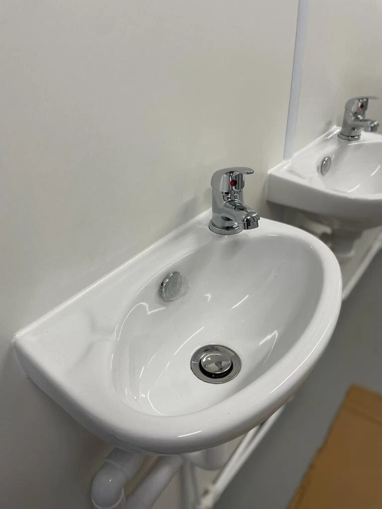 20ft x 8ft Shipping Container Toilet Block - Reading - Image 9